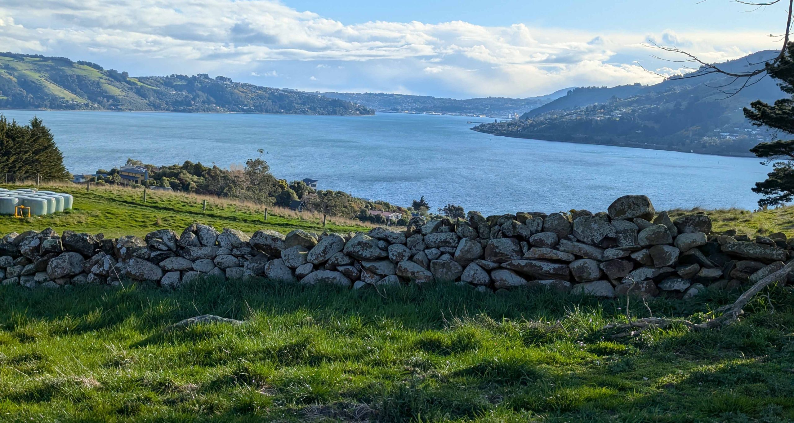 Raynbird Cottage harbour view